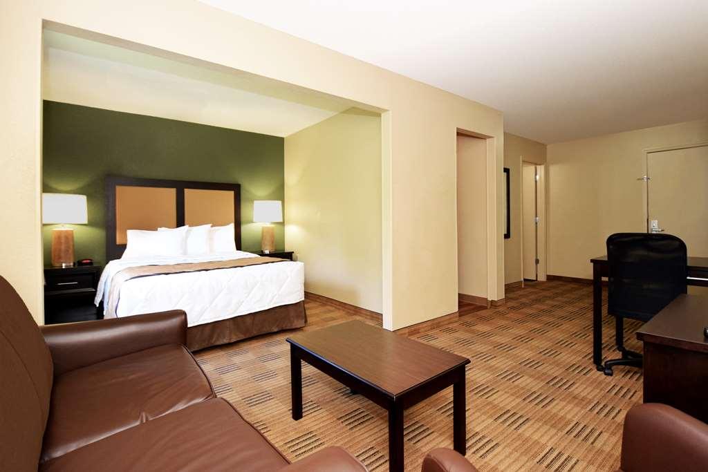 Extended Stay America Select Suites - Raleigh - Cary - Regency Parkway South Habitación foto